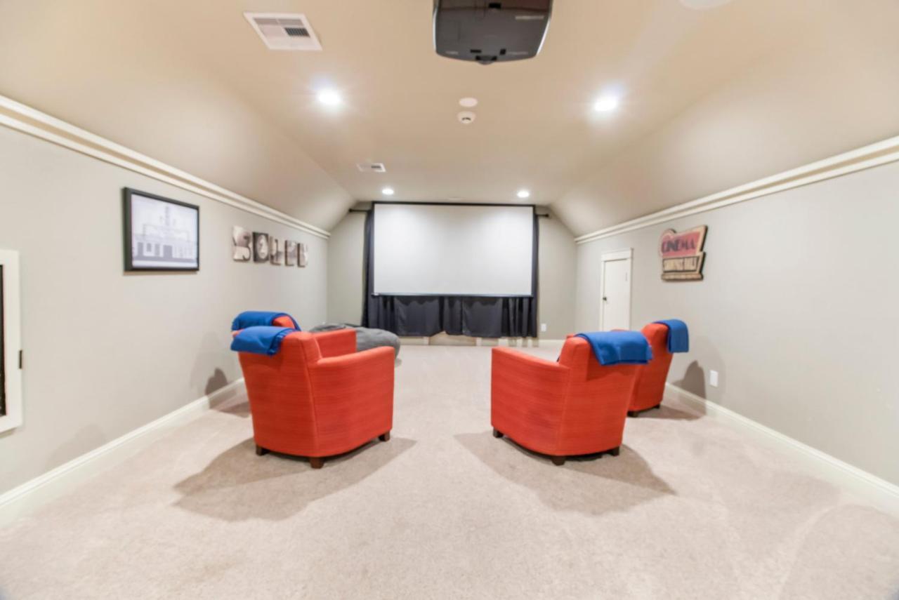Luxury Waterfront Home Family And Pet Friendly Near Surfside Beach 11 Mins Freeport Εξωτερικό φωτογραφία