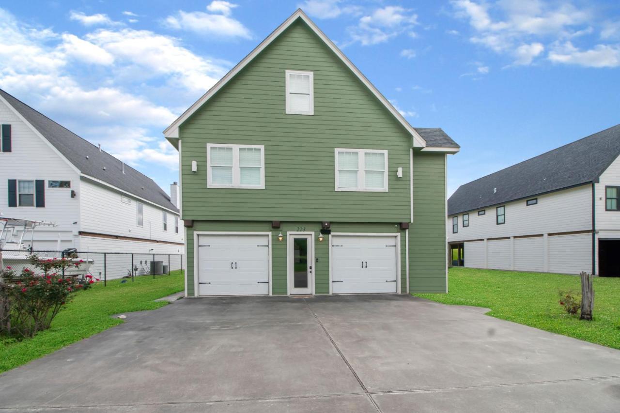 Luxury Waterfront Home Family And Pet Friendly Near Surfside Beach 11 Mins Freeport Εξωτερικό φωτογραφία
