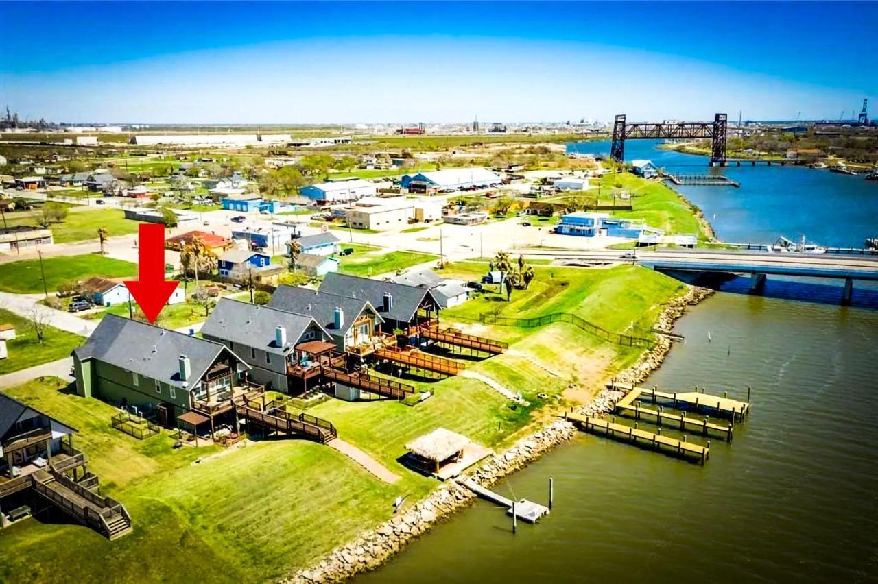 Luxury Waterfront Home Family And Pet Friendly Near Surfside Beach 11 Mins Freeport Εξωτερικό φωτογραφία