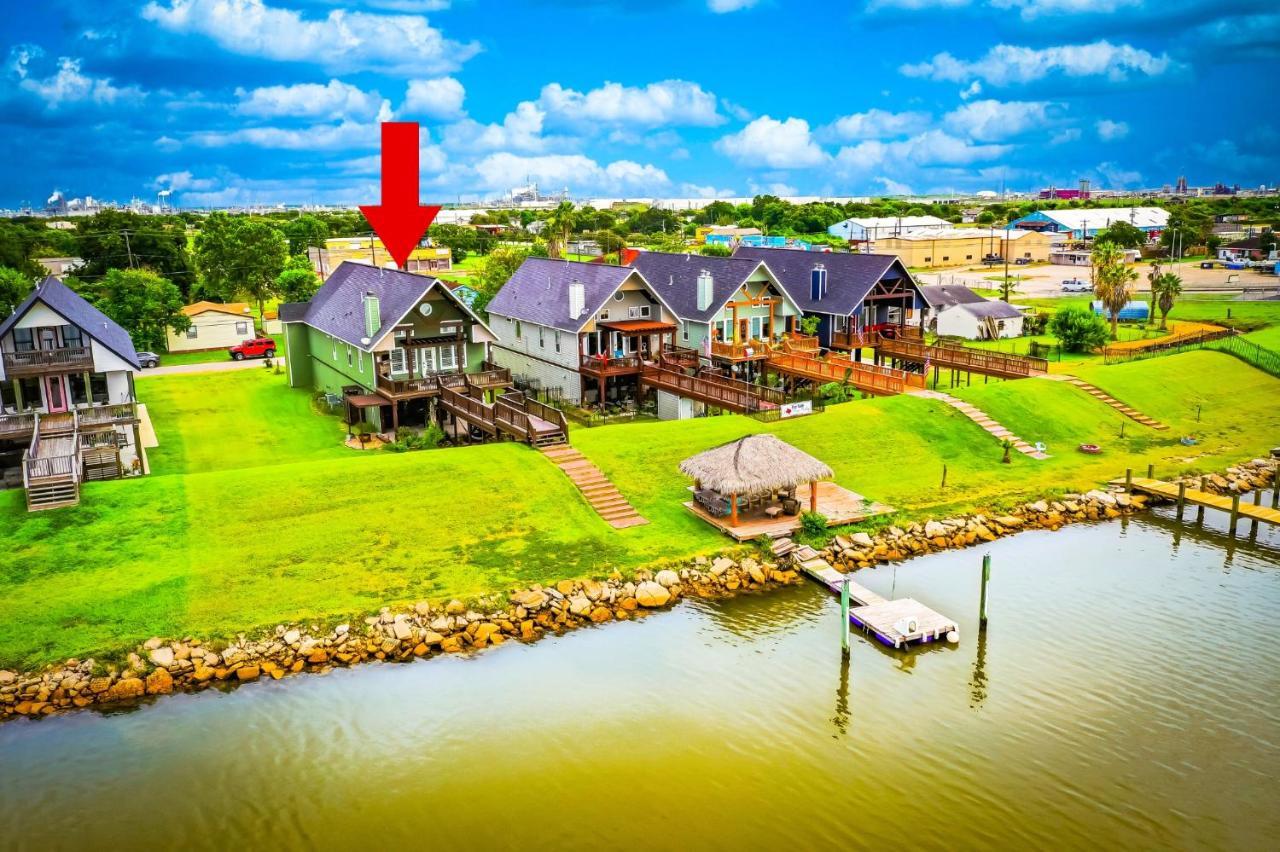 Luxury Waterfront Home Family And Pet Friendly Near Surfside Beach 11 Mins Freeport Εξωτερικό φωτογραφία