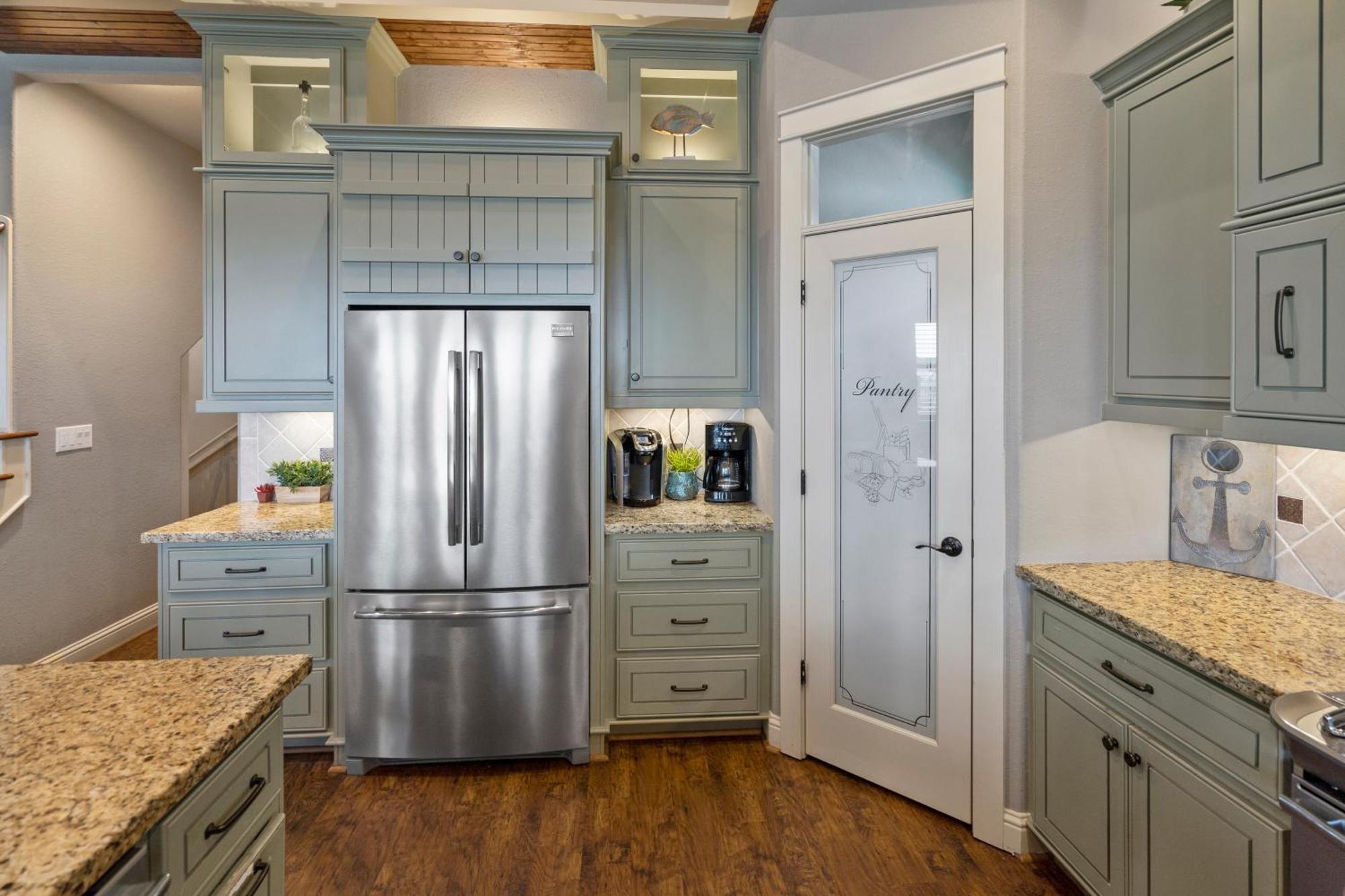 Luxury Waterfront Home Family And Pet Friendly Near Surfside Beach 11 Mins Freeport Εξωτερικό φωτογραφία