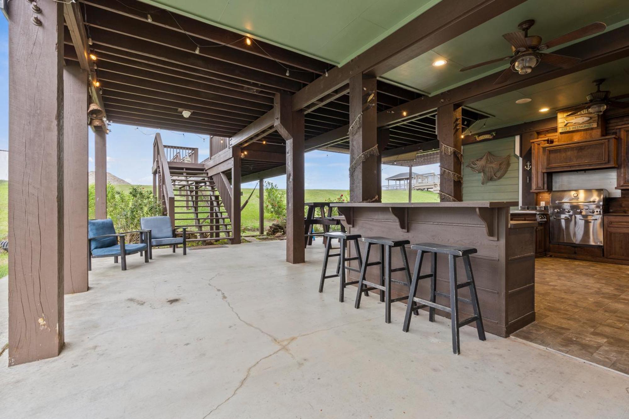 Luxury Waterfront Home Family And Pet Friendly Near Surfside Beach 11 Mins Freeport Εξωτερικό φωτογραφία