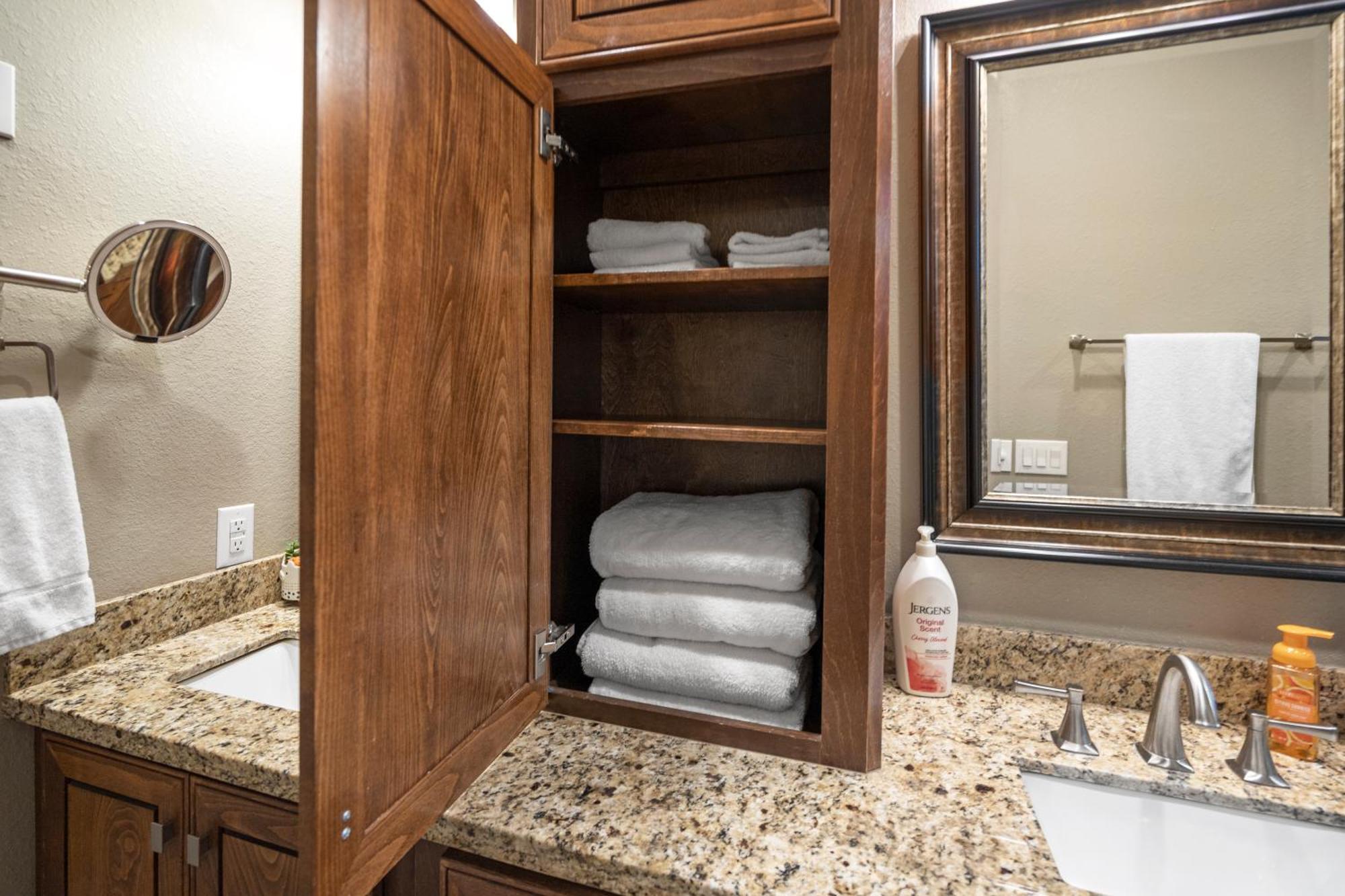 Luxury Waterfront Home Family And Pet Friendly Near Surfside Beach 11 Mins Freeport Εξωτερικό φωτογραφία